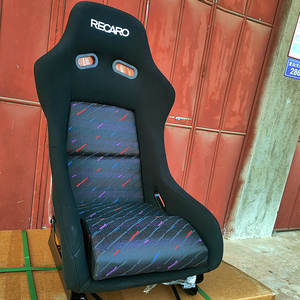Housses de <span class=keywords><strong>siège</strong></span> de voiture en fibre de carbone personnalisées en usine OEM pour sièges baquets de voiture de course - Product Image 2