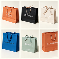 Bolsa de Regalo de Papel Rojo Reciclable de Lujo Personalizable con Logotipo, Bolsas Impresas Resistentes para Compras en Tiendas y para Clientes con Asas
