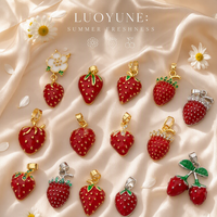 LUOYUNE Pendentifs fraise en émail rouge mignons, plaqués or 18 carats, avec zircon pavé, breloques fruitées délicates, bijoux d'été, cadeau pour femmes et filles