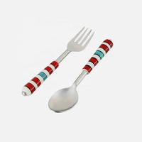 Ensemble de couverts en acier inoxydable moderne avec logo gravé à la main Couverts de restaurant Cuillères en argent Fourchettes Couteaux