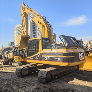 Excavadora Hidráulica de Cadenas CAT 320BL (Usada) con Pocas Horas de Trabajo, 20 Toneladas, 320, 320B - Product Image 3