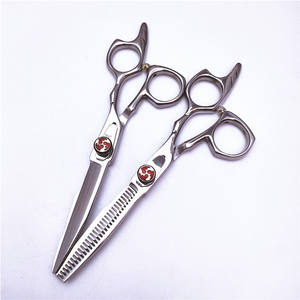 กรรไกรตัดผม Gt Red High Screw ขนาด 62 มม. กรรไกรซอยผมตรง สำหรับใช้ในงานเสริมสวย สำหรับคนถนัดขวา ผลิตจากสแตนเลส 440C - Product Image 4