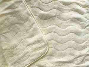 Juego de Cinco Toallas de Felpa de Coral para Cara y Cuerpo, Suaves, Altamente Absorbentes y Delicadas con la Piel, para Uso en Casa, Hotel, <span class=keywords><strong>Playa</strong></span> - Product Image 3