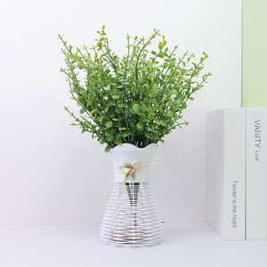 Flores de simulación Simulación Eucalipto Suministros de flores artificiales Ramas y tallos Flores Hoja verde Seda Artifi - Product Image 4