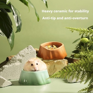 Foresta di funghi in ceramica criceto con motivo floreale per soggiorno nidificazione - Product Image 3