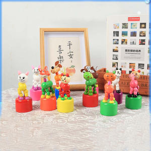 Rastgele tarzı ahşap kedi köpek heykelcik oyuncak dans sallanan hayvanlar parmak kuklaları itme kadar oyuncak ahşap itme kukla oyuncaklar - Product Image 6