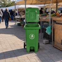 Poubelle commerciale en plastique de 360 L avec poignée antidérapante texturée pour les parcs d'attractions et les attractions touristiques
