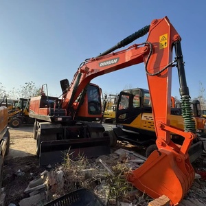 Excavatrice sur chenilles d'occasion Doosan DX150W-9C coréenne de 15 tonnes, 90 % neuve, durable et best-seller, idéale pour les projets de construction - Product Image 1