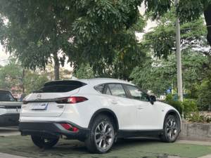 Coche usado con tracción automática a las cuatro ruedas <span class=keywords><strong>Mazda</strong></span> <span class=keywords><strong>2018</strong></span> Blue Sky Passion Edition 2.5L - Product Image 6