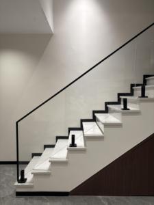 Support de fixation en alliage d'aluminium de haute qualité pour garde-corps en verre, résistant à la rouille, pour clôture en verre sans cadre, balcon, terrasse, escalier - Product Image 4