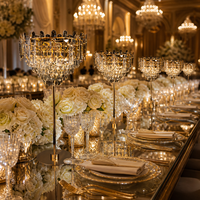 Décoration de centre de table en cristal transparent, support à fleurs en métal doré haut de forme couronne, centre de table lumineux pour mariage