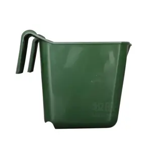 14L Plastic Hook Over Horse Feeder Hanging Bucket ,horse trough food container Pail