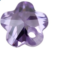 Batu Zirkon Merah Ungu Muda Bentuk Bunga Plum Pentagonal Lubang Tunggal