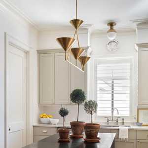 Lustre en laiton moderne du milieu du siècle, lampe de salle à manger nordique, abat-jour géométrique linéaire en forme de cône, luminaire d'îlot, lustre linéaire <span class=keywords><strong>Orsay</strong></span> - Product Image 3