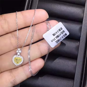 Collar con Colgante de Oro Blanco de 18K en Oferta, con Diamante Amarillo Natural de 0.24ct, Forma de Corazón, Estilo Clásico, para Boda - Product Image 6
