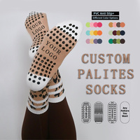 Chaussettes de sport antidérapantes en jacquard à motifs personnalisés, chaussettes de yoga et de pilates de haute qualité pour hommes et femmes