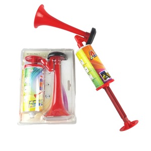 Klaxon de pompe en plastique pour les <span class=keywords><strong>fêtes</strong></span> écologiques et les urgences pour la rentrée scolaire, fête <span class=keywords><strong>des</strong></span> mères, fête <span class=keywords><strong>des</strong></span> pères - Product Image 1