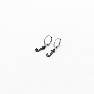 Boucles d'oreilles créoles et clous en acier titane rétro Yunnique, lettre T, en acier inoxydable 316, bijoux de mode géométriques, origine Guangzhou - Product Image 2