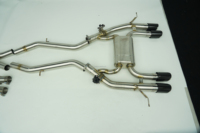 Knalpot Catback Z-pipe untuk BMW G8X (G80 M3, G82/G83 M4) dan G87 M2 Menampilkan Tata Letak Internal yang Sama Panjang