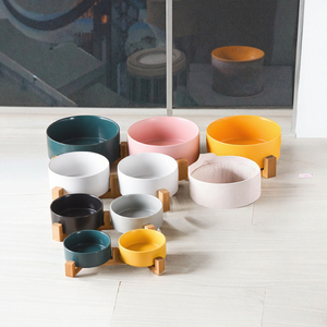 ชามอาหารแมวเซรามิกแบบยกสูงพร้อมขาตั้งไม้ไผ่ธรรมชาติ ชุดให้อาหารคู่ สำหรับแมวในบ้าน สัตว์เลี้ยงขนาดเล็ก ขายส่ง - Product Image 3