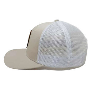 Casquette de camionneur en cuir personnalisée style 112 Casquette de baseball structurée à 6 panneaux avec boîtier Snapback Casquette en maille blanche - Product Image 4