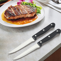 Couteau à steak dentelé Offre Spéciale avec manche en PP noir Couteau de table en acier inoxydable Couteau à steak durable en métal