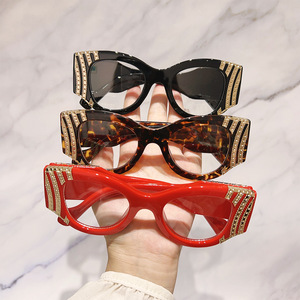 Özelleştirilmiş lüks kişiselleştirilmiş gözlük çerçevesi moda gösterisi gözlük çerçevesi Anti mavi ışık - Product Image 4