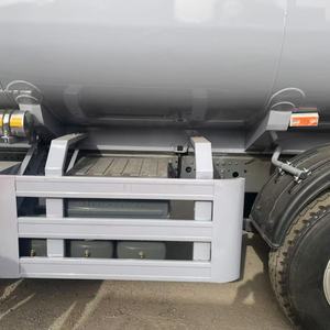 شاحنة صهريج مستعملة متينة سعة 10000 لتر لنقل الزيت والوقود والديزل والبنزين والغاز الطبيعي المضغوط والغاز البترولي المسال للبيع - Product Image 6