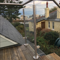 Rampe en verre à hauteur réglable avec balustrade en acier inoxydable pour la sécurité du pont et du bord de la piscine