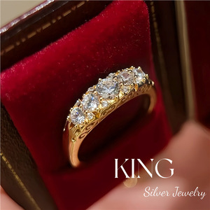 Anillo de plata S925 chapado en oro con diamantes engastados en punta para mujer, estilo vintage, de compromiso, de la marca King Silver Jewelry. - Product Image 1