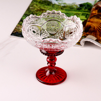 Bol à dessert en verre cristal sculpté de style européen vintage avec pied, coupe à glace, plateau à bonbons et fruits secs pour table basse