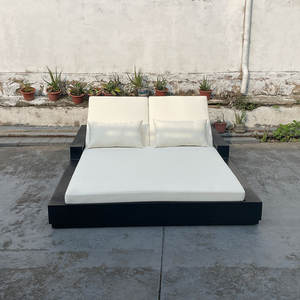 Furnitur luar ruangan semua cuaca logam hitam Modern poolside tempat tidur ganda kursi santai kursi malas aluminium luar ruangan - Product Image 2