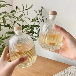 Round Fringe 500ml Glass Sake Bottle Rice Wine Fruit Wine Glass Bottle Sealed Glass Container With Wooden Lid