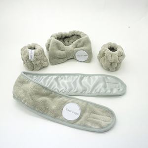 Bracelet en soie <span class=keywords><strong>blanche</strong></span> ensemble de bandeau de luxe pour spa ensemble de lavage de <span class=keywords><strong>visage</strong></span> de manchette de poignet pour dame soutien du <span class=keywords><strong>visage</strong></span> à faire logo personnalisé - Product Image 6