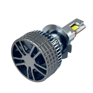 Phares <span class=keywords><strong>de</strong></span> voiture LED super lumineux H1 H7 H4 double <span class=keywords><strong>ampoules</strong></span> à 6 tubes en cuivre intégrées <span class=keywords><strong>feux</strong></span> <span class=keywords><strong>de</strong></span> jour et faisceau <span class=keywords><strong>de</strong></span> <span class=keywords><strong>croisement</strong></span> pour véhicule - Product Image 3