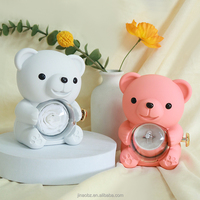 Petite boîte cadeau en forme d'ours en peluche pour la Saint-Valentin, Noël, boîte à bijoux à motif floral, boîte à collier rotative en plastique et velours