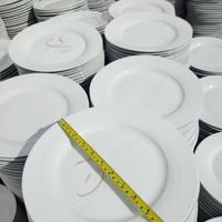 Vaisselle en céramique blanche en gros de Chaozhou, assortiment en tonnes, assiettes et plats variés