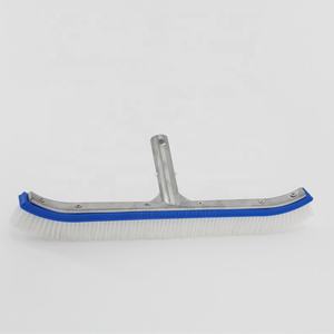 <span class=keywords><strong>Brosse</strong></span> de <span class=keywords><strong>piscine</strong></span> standard/avec manche en aluminium 18 "<span class=keywords><strong>brosse</strong></span> d'<span class=keywords><strong>angle</strong></span> de <span class=keywords><strong>piscine</strong></span> pour le nettoyage intensif des sols et des murs de natation - Product Image 2