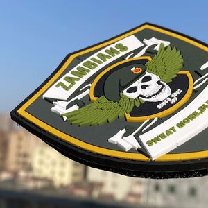 Vente en gros d'usine, patchs en PVC 3D de haute qualité avec logo personnalisé, patchs créatifs en caoutchouc souple pour chapeau - Product Image 1