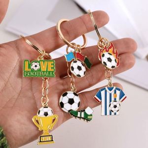 Llaveros de Aleación de Zinc Estilo Caricatura para Eventos Deportivos y Aficionados al Fútbol - Regalo Promocional con Adorno de Balón de Fútbol - Product Image 4