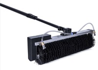 Brosse de nettoyage automatique pour panneaux photovoltaïques avec perche télescopique en alliage d'aluminium et moteur sans balais pour le lavage des panneaux solaires