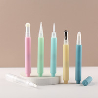 Stylos cosmétiques de type stylo à mécanisme de pression, tubes vides, têtes de pinceau et éponge, distributeurs de sérum et d'huile pour les lèvres, étuis pour anti-cernes en PP