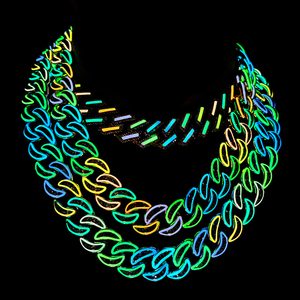 Collar de cadena de eslabones cubanos de <span class=keywords><strong>Miami</strong></span>, joyería de fiesta de rapero de Hip Hop de 18mm, chapado en oro, latón, 5A, CZ, Diamante brillante en la oscuridad - Product Image 2