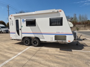 Casa Rodante Todoterreno de Diseño Moderno y Ligero de Aleación de Aluminio con Doble Eje, Caravana, Remolque de Viaje para Campamento al Aire Libre - Product Image 6