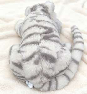 ตุ๊กตาเจ้าหญิงเสือ นุ่มพิเศษ ไส้ใยฝ้าย PP ช่วยคลายเครียด พร้อมช่องเสียบ USB สำหรับชาร์จ เหมาะสำหรับเด็กและวัยรุ่น ผิวสัมผัสแบบซักได้ ของขวัญสำหรับงานปาร์ตี้ - Product Image 2