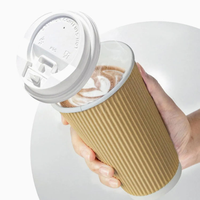 Gobelets en papier biodégradables jetables à prix de gros avec couvercles, logo personnalisé, style à paroi simple pour café et usage aérien