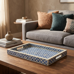 Bandeja de Servir Artesanal con Incrustaciones de Hueso Azul y Blanco, REHMAN CRAFT, Diseño de Cuatro Hojas, Elegante Plato Otomano, Corte No Tóxico y Ecológico - Product Image 2