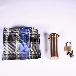 Tubo Mágico Deluxe para Trucos de Magia, Tubo de Cobre con Cierre para Hacer Pasar <span class=keywords><strong>Dinero</strong></span> a Través, para Magos Profesionales - Product Image 2
