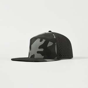 Casquette Snapback personnalisée en gros, 6 panneaux, visière plate, bleu marine, imperméable, structurée, logo brodé 3D, maille perforée au laser - Product Image 2