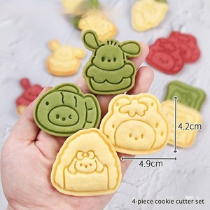Moldes Prácticos para Hornear Galletas con Forma de Cono de Helado con Estampado de Dibujos Animados, Ideales para <span class=keywords><strong>Fiestas</strong></span> Temáticas y Reuniones Informales - Product Image 5